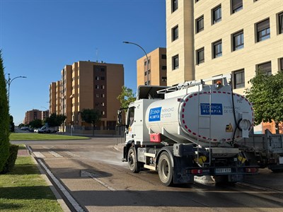 La Campaña de Limpieza Intensiva del Ayuntamiento de Cuenca continúa en la zona centro