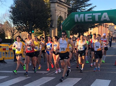 El III Trofeo de Marcha en Ruta implica el corte al tráfico de avenida Reyes Católicos en la tarde de este sábado