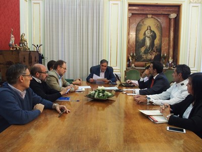 La Junta de Gobierno Local aprueba reclamar por incumplimiento un contrato de la Feria de San Julián