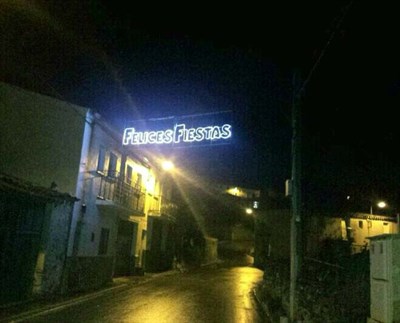 Los barrios pedáneos disponen también de luces navideñas