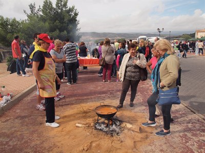 La peña “Entodavía sé lo que hicisteis…” gana el concurso de gachas