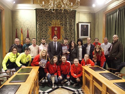 Mariscal felicita a deportistas conquenses por los éxitos conseguidos en diversas pruebas y campeonatos 