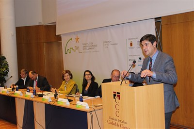 El alcalde presenta el proyecto de la futura planta de biomasa y la “calefacción de distrito” en la cumbre de expertos en desarrollo sostenible