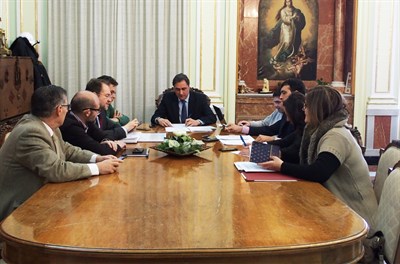 La JGL aprueba el levantamiento de la suspensión del procedimiento de adjudicación del servicio de parques 