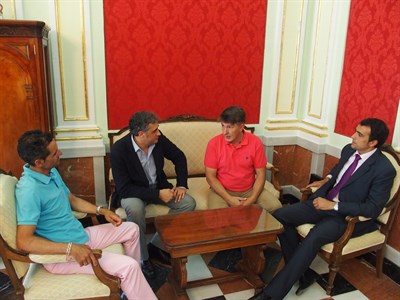 Mariscal recibe al nuevo presidente de la Unión Balompédica Conquense