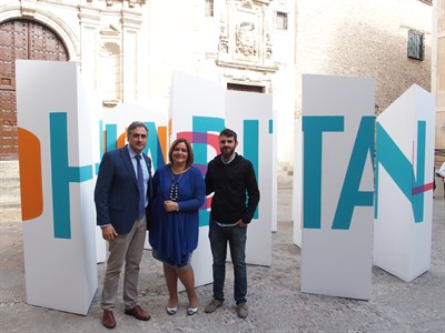 Los ‘Laberintos Líricos’ recalan en la Plaza de la Merced y homenajean la poesía del conquense Diego Jesús Jiménez
