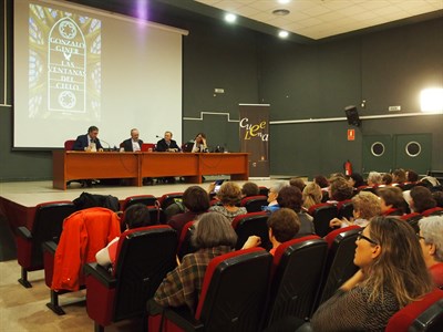 Gonzalo Giner rescata a los artistas vidrieros del olvido en su nueva novela ‘Las Ventanas del Cielo’