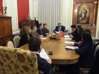 La Junta de Gobierno Local aprueba sanciones por tenencia de animales potencialmente peligrosos y emisión de ruidos 