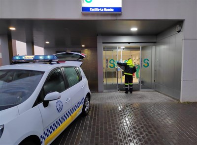 El Ayuntamiento de Cuenca entrega unas 2.000 batas a centros de salud y sociosanitarios